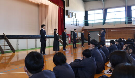 新任式、始業式が行われました。